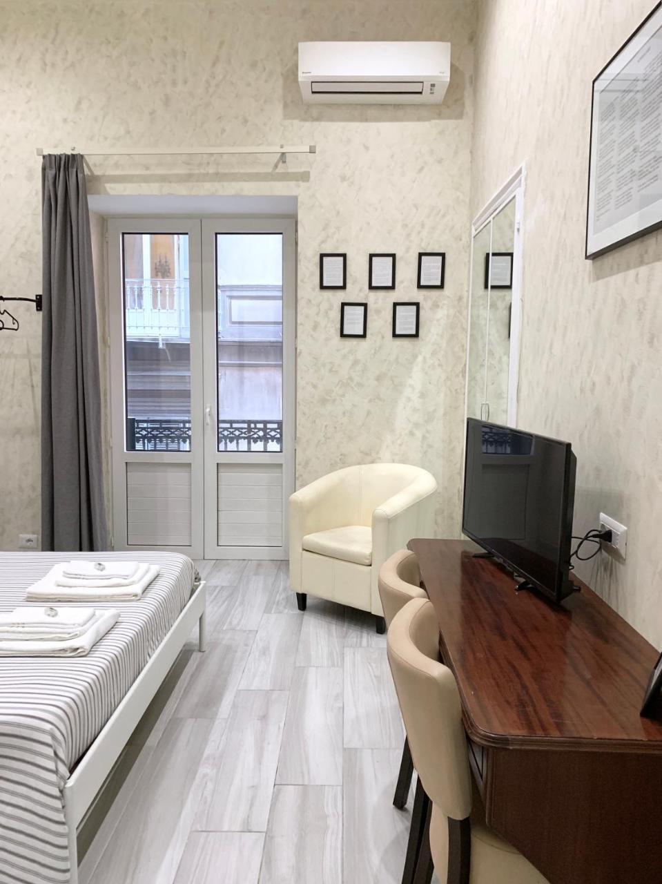 Hotel Bed No Breakfast AK Neapel Exterior foto