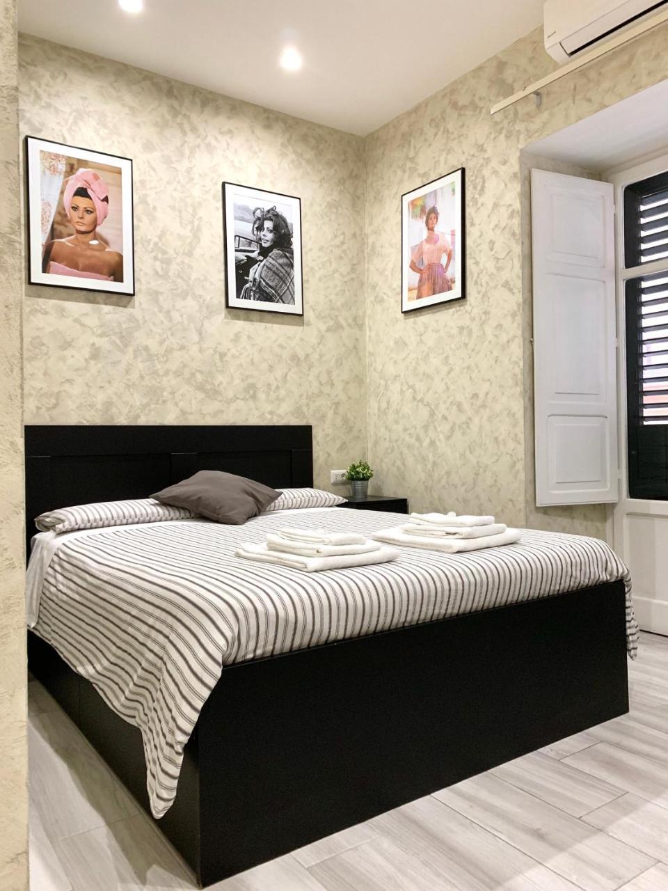 Hotel Bed No Breakfast AK Neapel Exterior foto